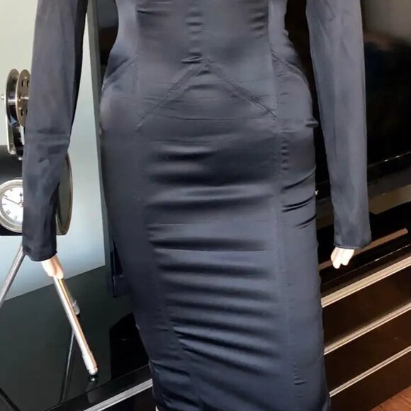 Ultra-Rare Tom Ford for Gucci Cold Shoulder Silk Dress (F/W 2003) - Picture 3 of 16